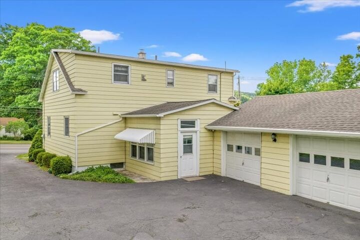 Property Photo:  606 Reynolds Road  NY 13790 