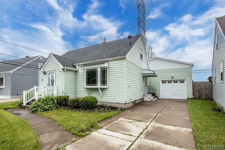 Property Photo:  20 Nicholas Drive S  NY 14150 
