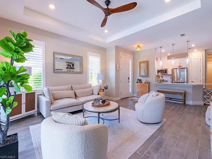 Property Photo: 15160 Sacile St FL 34114