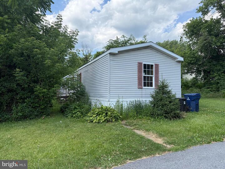Property Photo:  500 Lissie Lane  PA 19320 