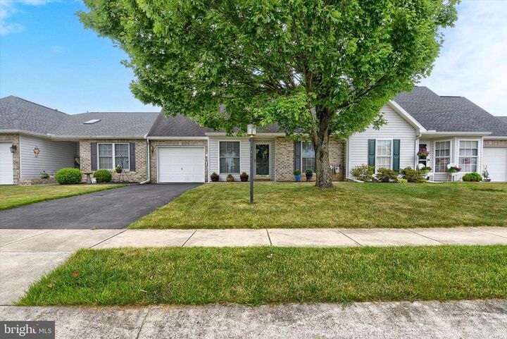 Property Photo:  38 Ridgeway Drive  PA 17050 