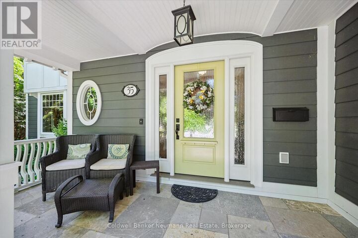 Property Photo:  35 Monticello Crescent  ON N1G 2M1 