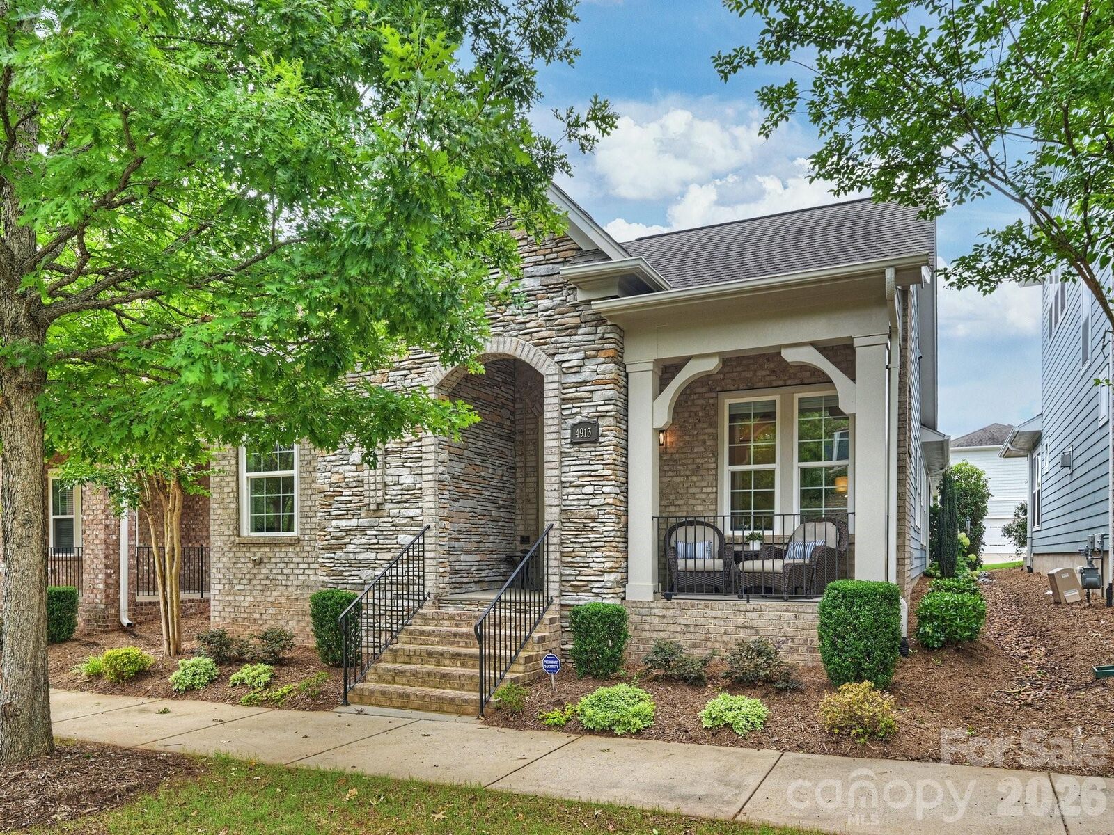Property Photo:  4913 Providence Country Club Drive  NC 28277 