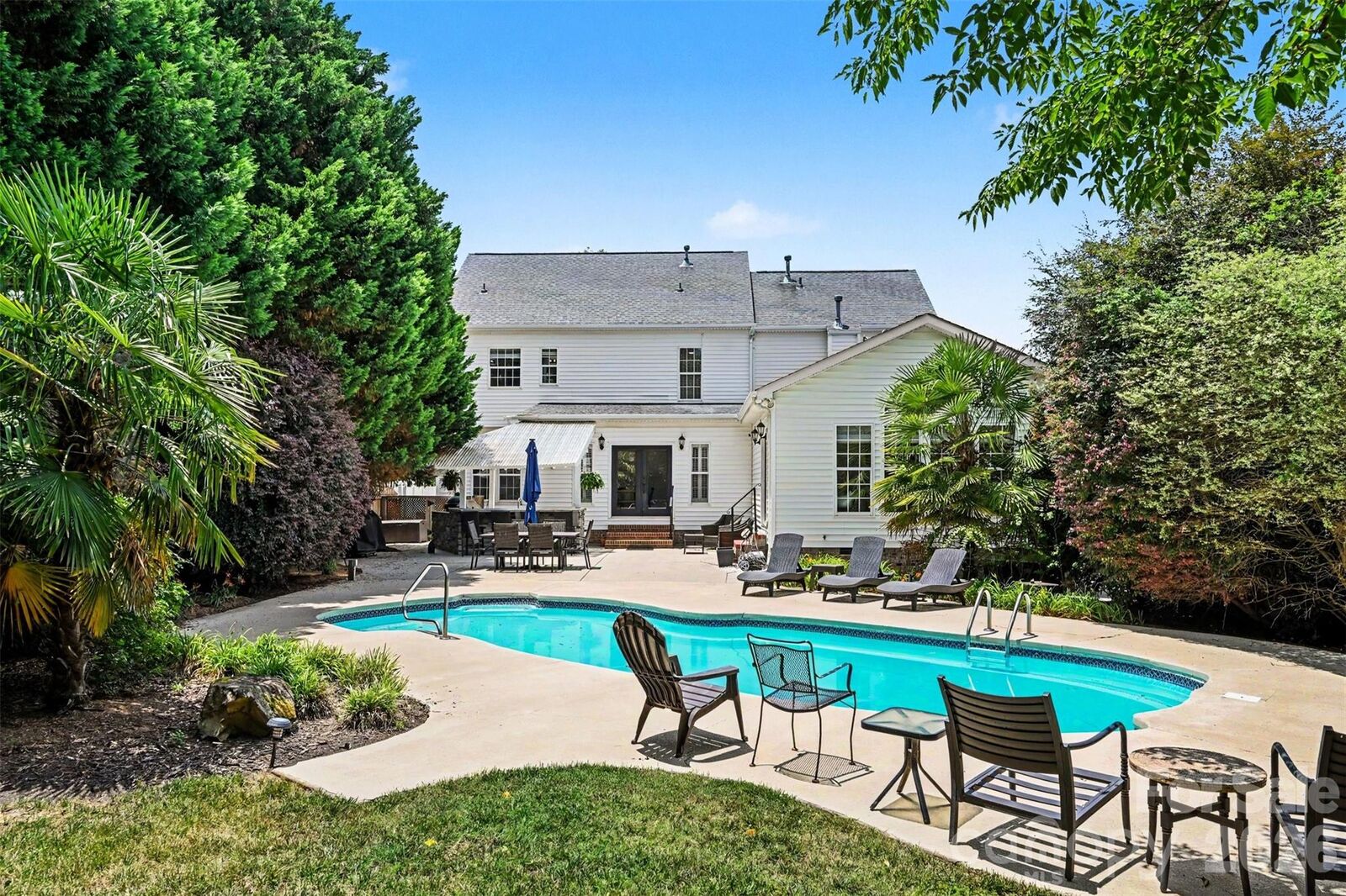 Property Photo:  2442 Smith Cove Road  NC 28037 