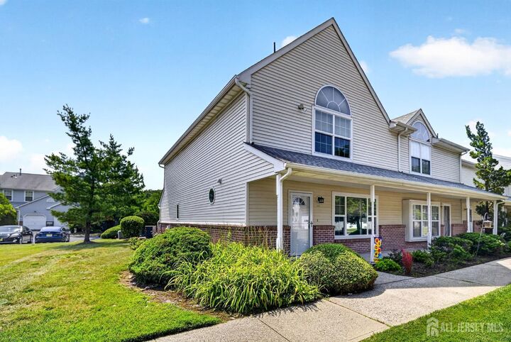 Property Photo:  111 Sassafras Court  NJ 08902 