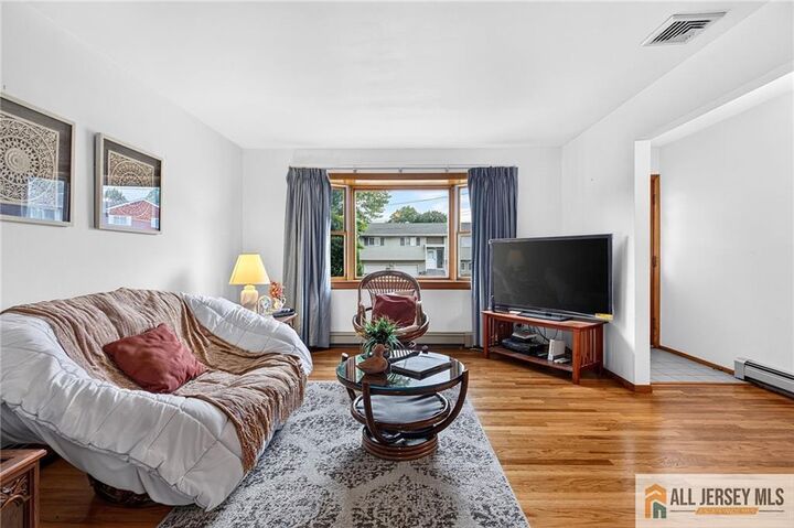 Property Photo:  10 5th Street  NJ 08882 