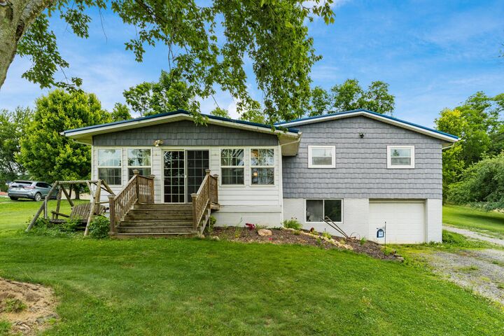 Property Photo: 54 Harbor View Drive Drive OH 43076