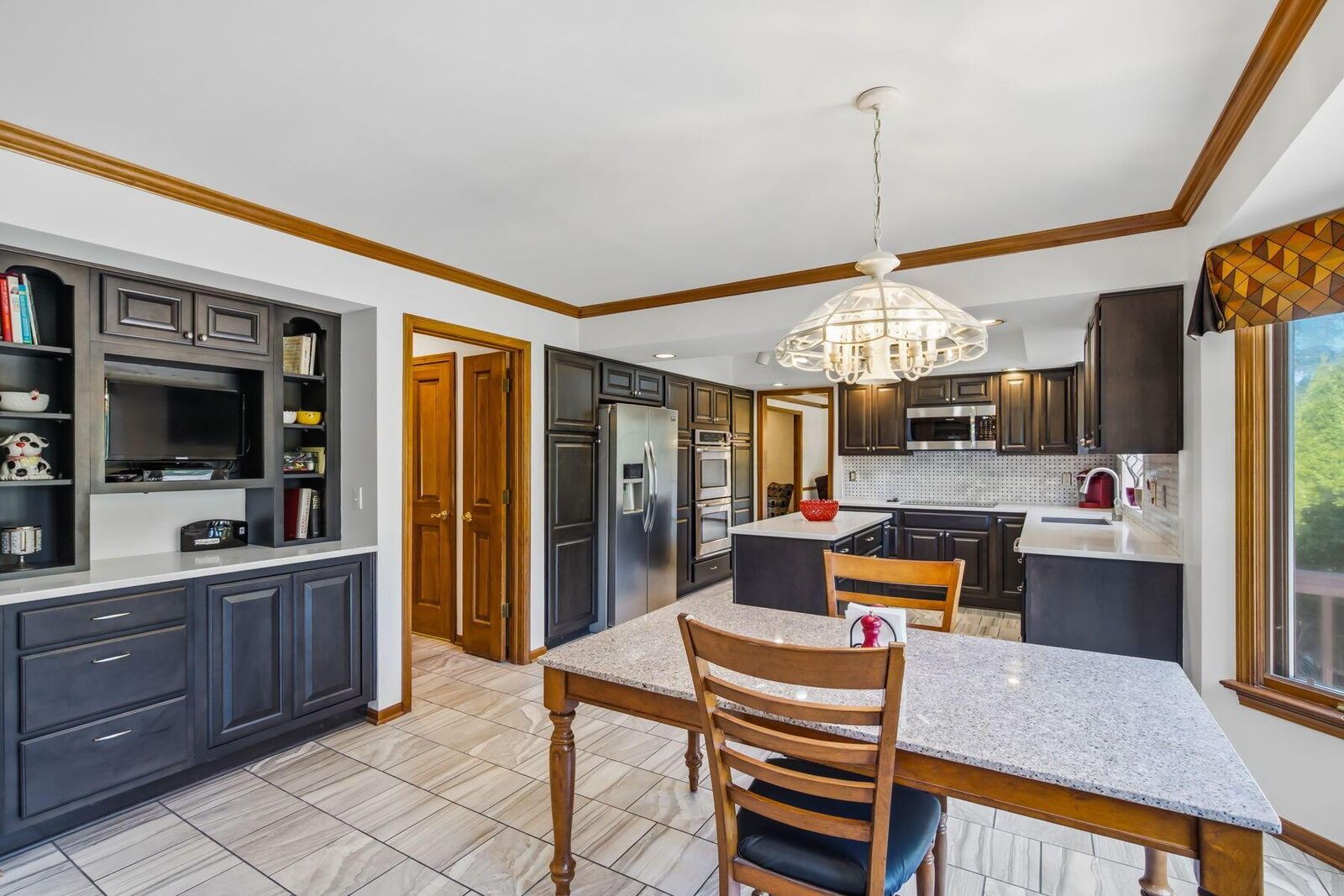 Property Photo: 145 Valley Run Drive OH 43065