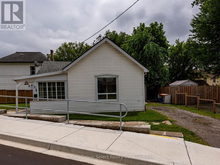 Property Photo:  724 Rathbourne Avenue  ON N4S 4L5 