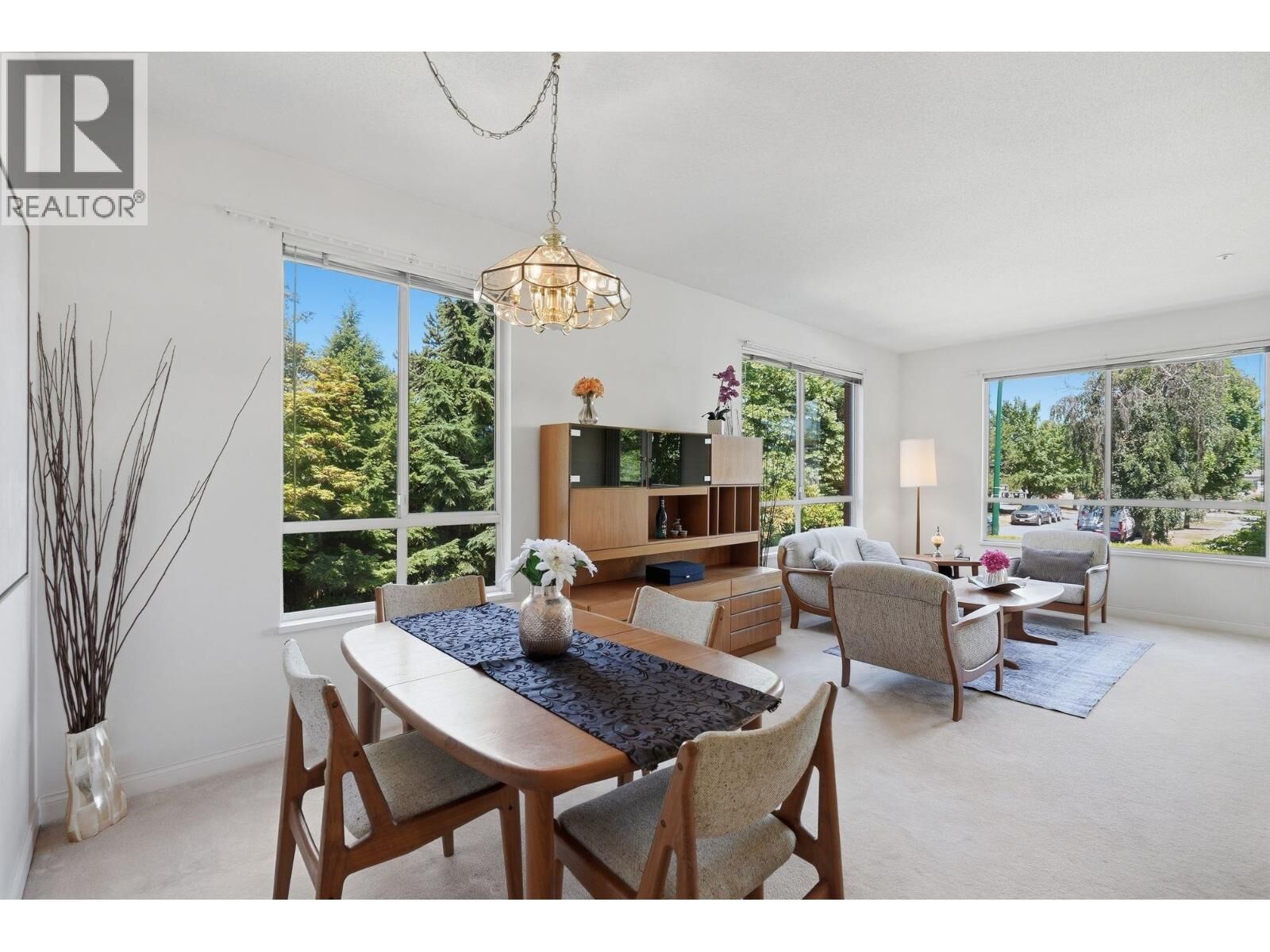 Property Photo:  360 East 36th Avenue 316  BC V5W 4B9 