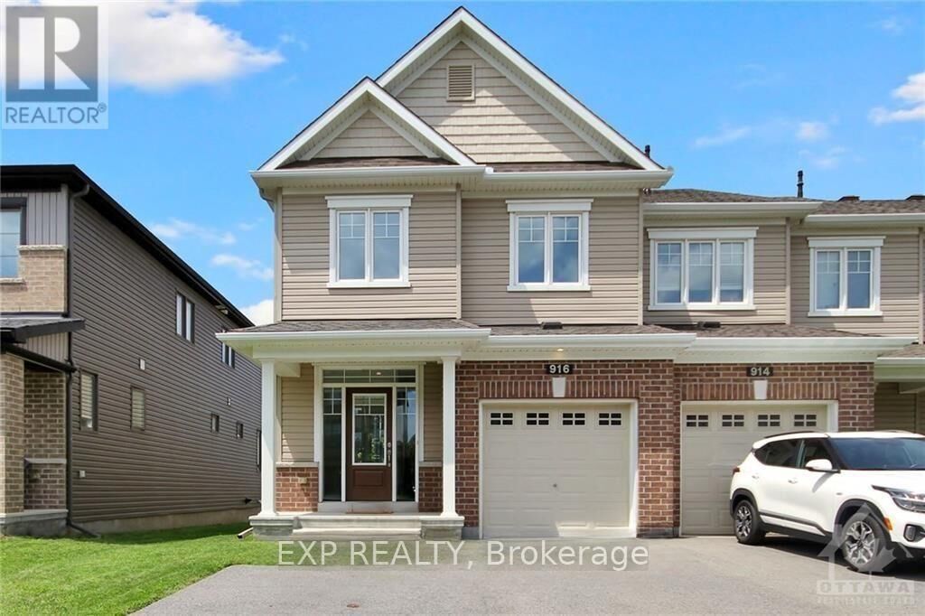 Property Photo:  916 Kilbirnie Drive  ON K2J 6G2 
