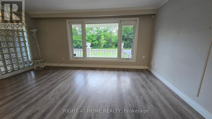 Property Photo:  20 May Avenue  ON L4C 3S6 