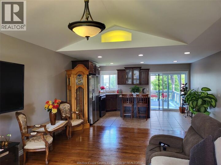 Property Photo: 340 White Crescent ON N9V 4C7