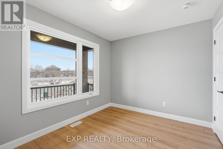 Property Photo:  988 Katia Street  ON K0A 2M0 