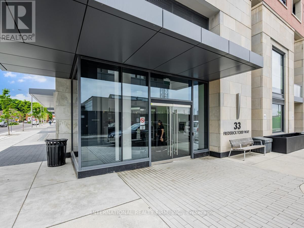 Property Photo:  33 Frederick Todd Way West 207  ON M4G 0C9 