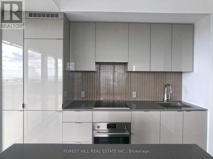 Property Photo:  7 Grenville Street 5410  ON M4Y 0E9 