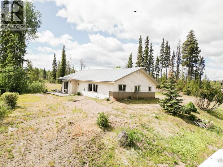 39469 Colleymount Road — photo 1