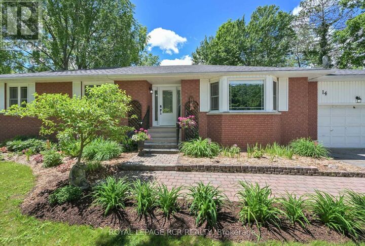Property Photo:  14 Clarendon Street  ON L0M 1N0 