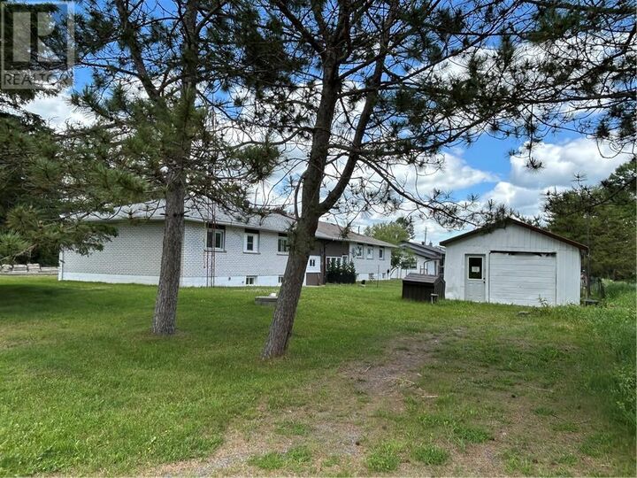 Property Photo:  41 King Street E.  ON  