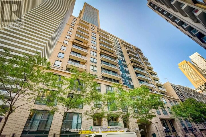 Property Photo:  35 Hayden Street 2504  ON M4Y 3C3 