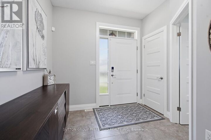 Property Photo:  275 Callaway Road 112  ON N6G 0N8 