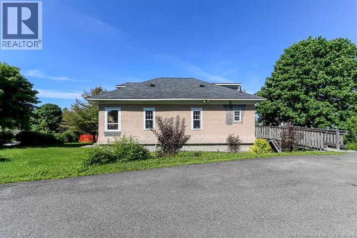 Property Photo:  61 Mount Pleasant Avenue  NB E2J 1T1 