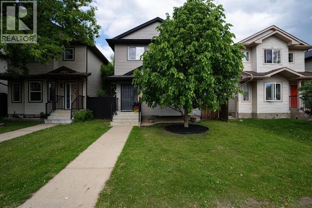 Property Photo:  138 Rattlepan Creek Crescent  AB T9K 2V3 