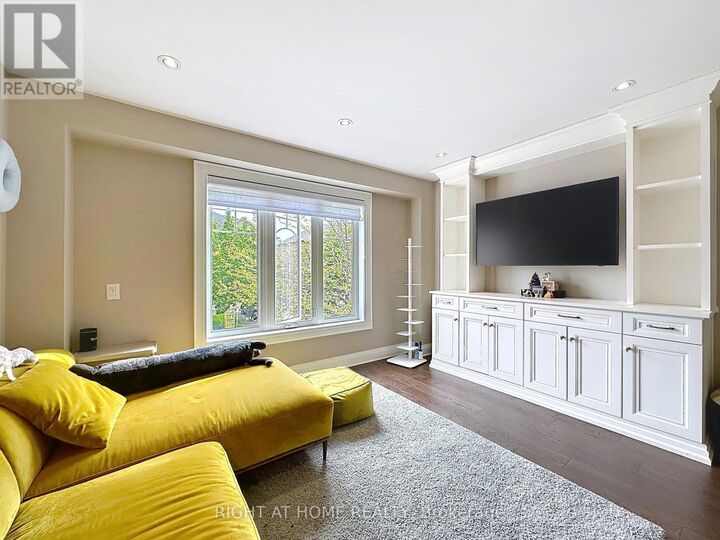 Property Photo:  2547 Gill Crescent  ON L6H 6R8 