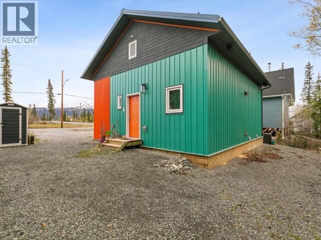 Property Photo:  106 Spruce Street  YT Y0B 1L0 