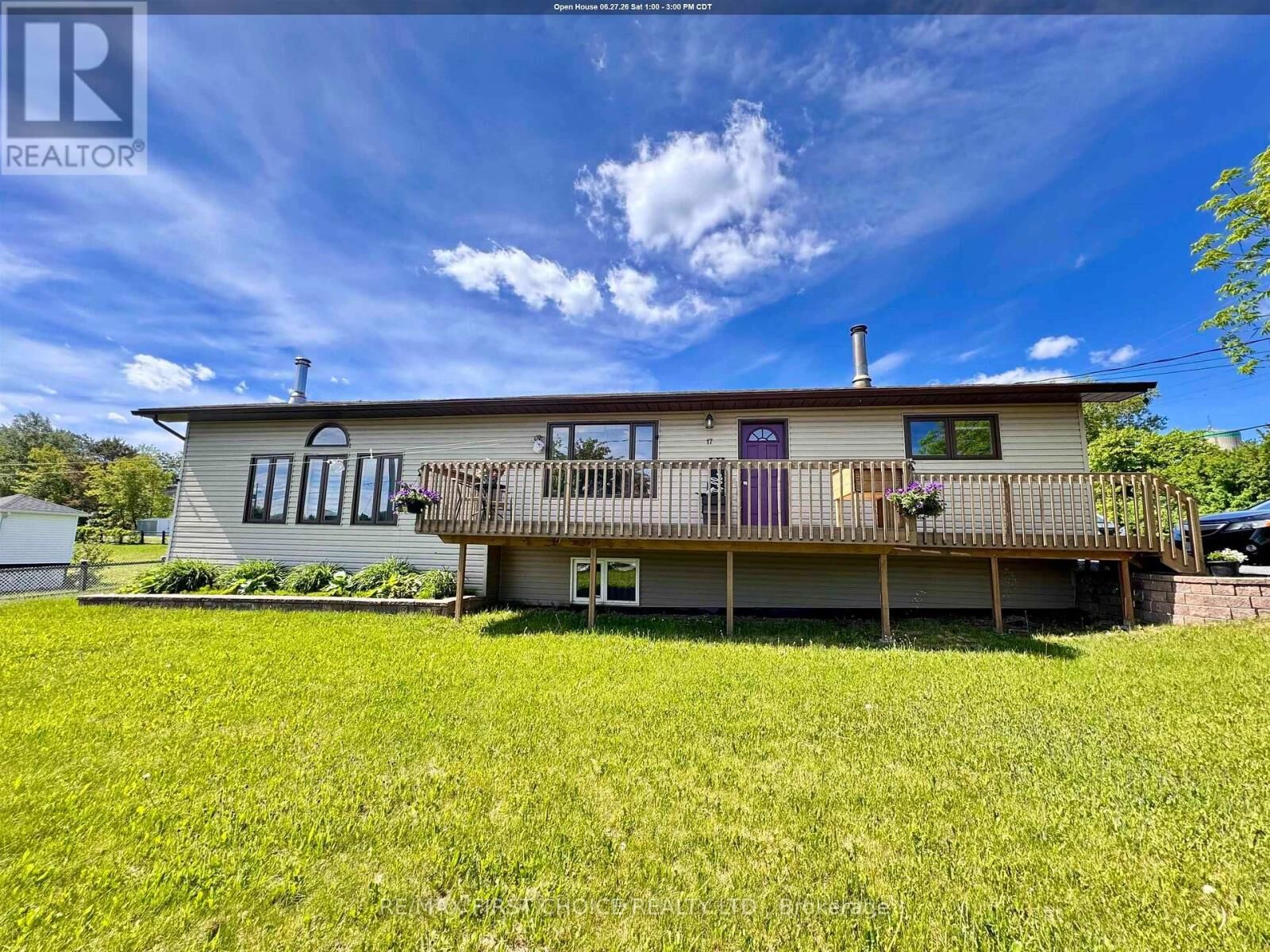 Property Photo: 17 Kenora Road ON P0V 2M0