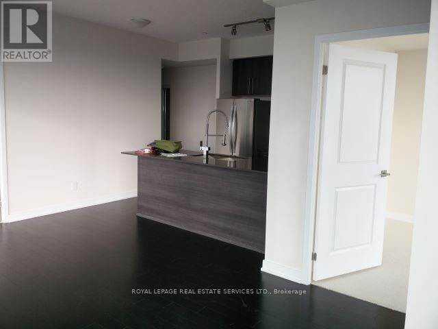 Property Photo: 4011 Brickstone Mews Court 2802 ON L5B 0J7