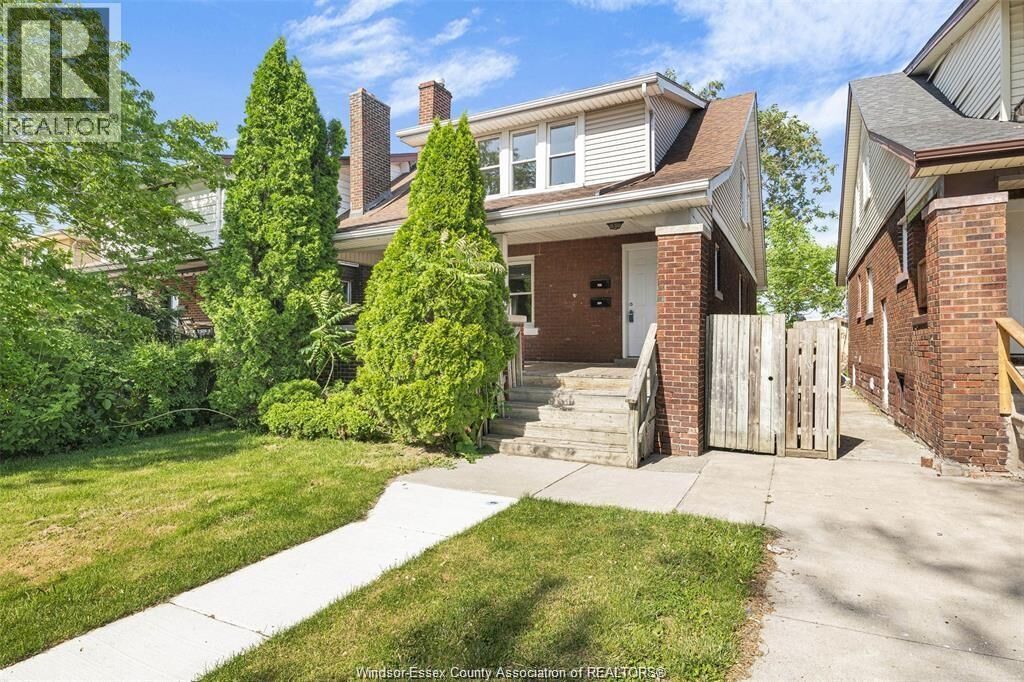 Property Photo:  1376 Goyeau Street Upper  ON N8X 3L1 