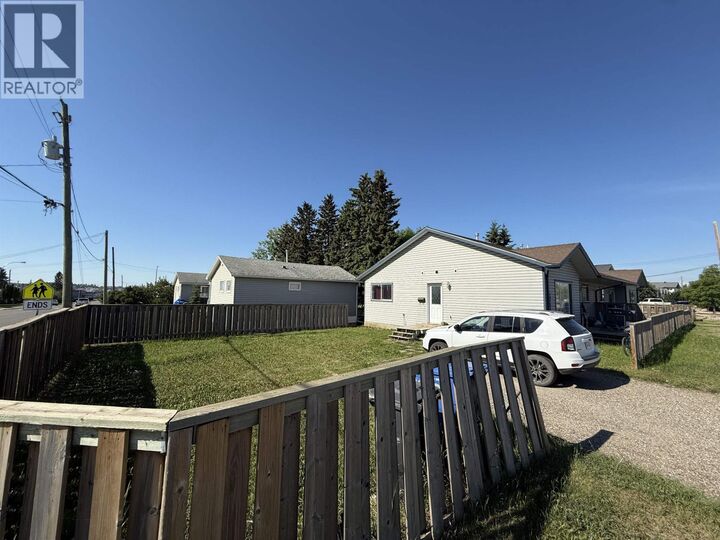 Photo de la propriété: 10203 98 Avenue BC V1J 0B1