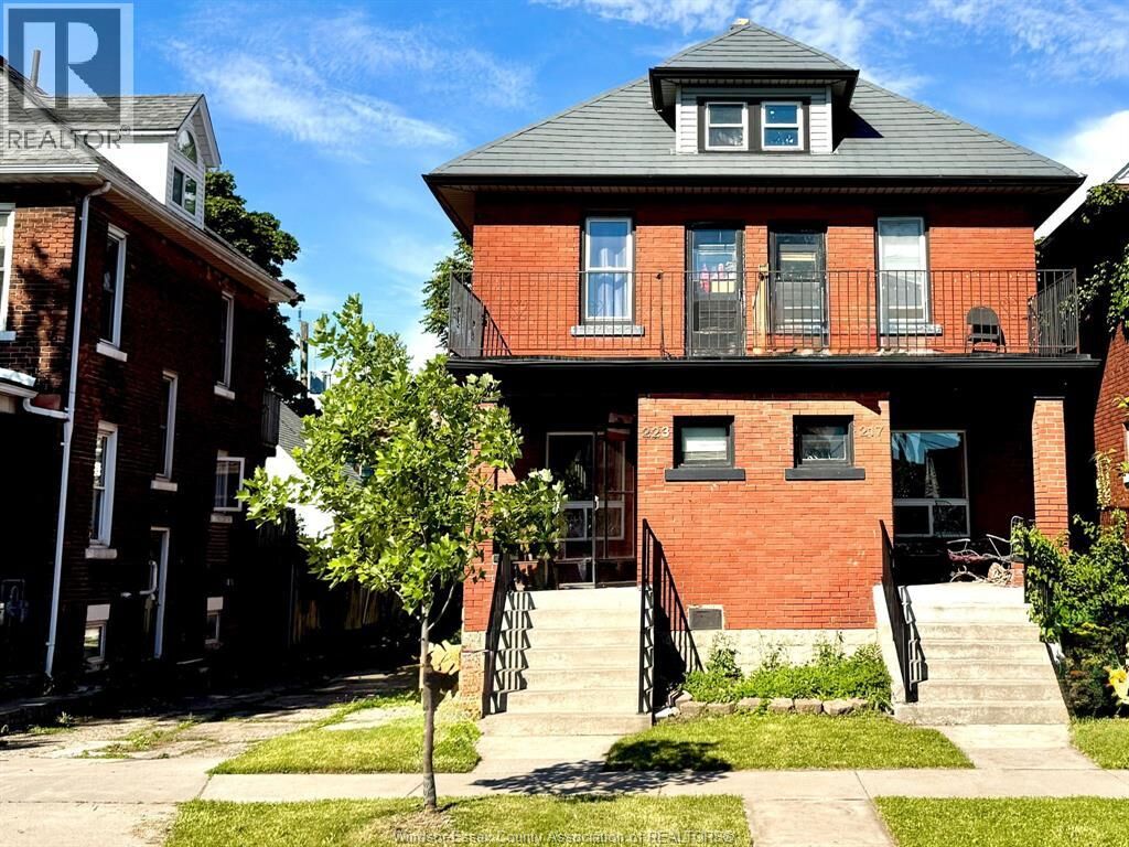 Property Photo: 223 Gladstone Avenue ON N9A 2P6