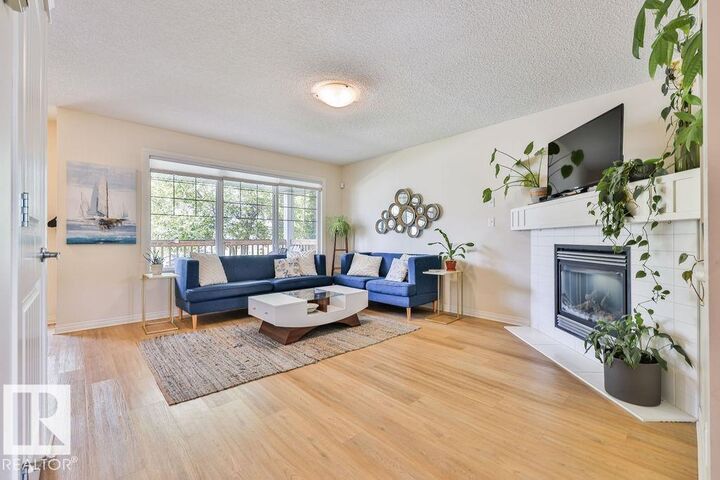 Property Photo:  8760 Stein Lane NW  AB T6R 0L5 