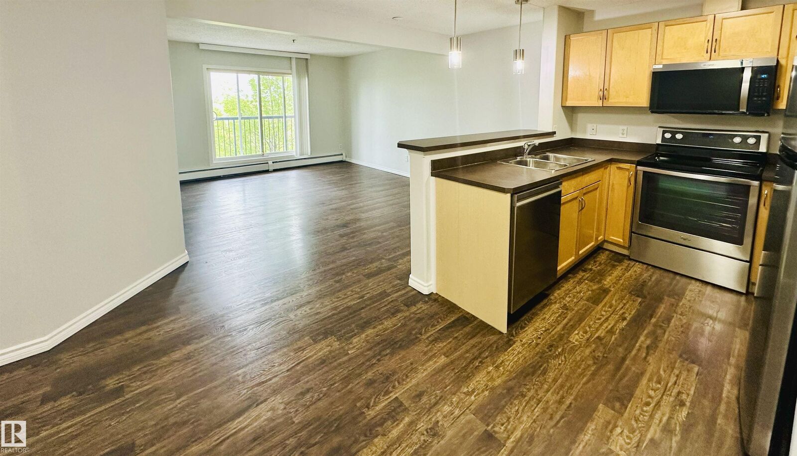 Property Photo:  646 McAllister Loop SW 318  AB T6W 0B5 