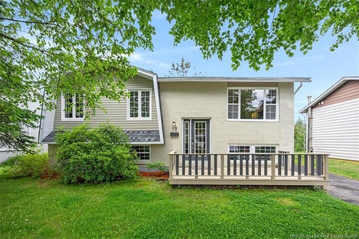 77 Varsity Street — photo 1