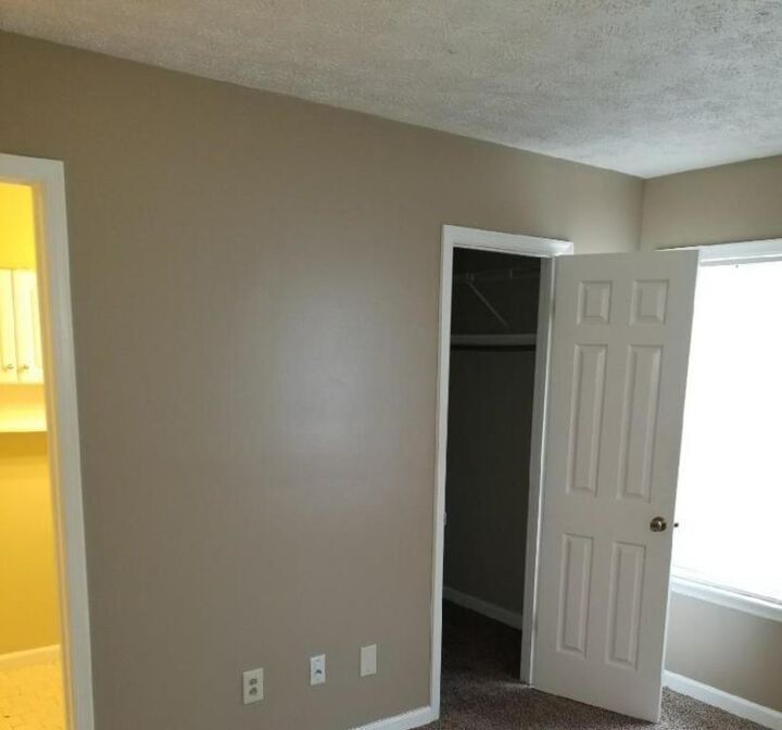 Property Photo: 1022 Thornwoode GA 30083
