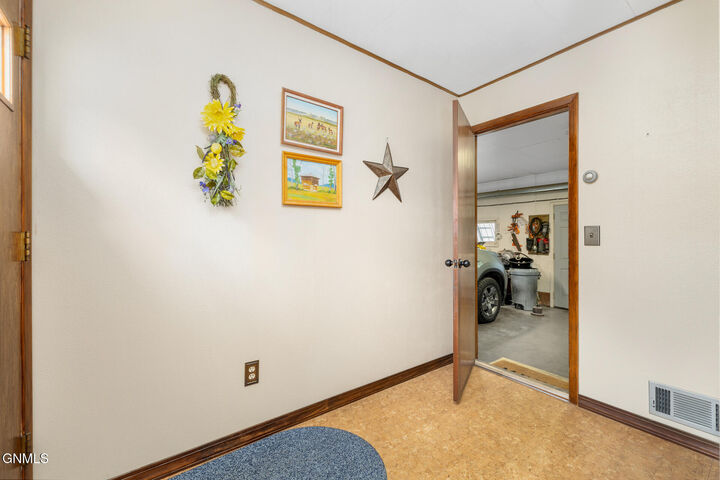 Property Photo:  203 2nd Avenue E  ND 58849 