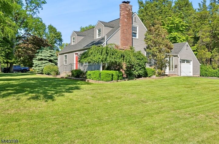Property Photo: 2556 Mountain Ave NJ 07076