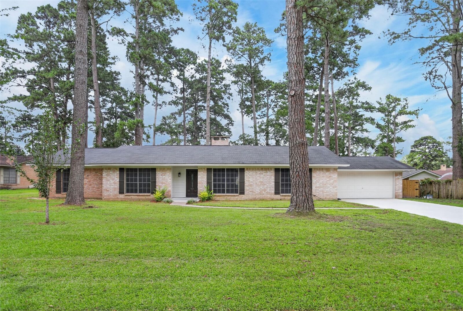 Property Photo:  312 Trailwood Circle  TX 75904 