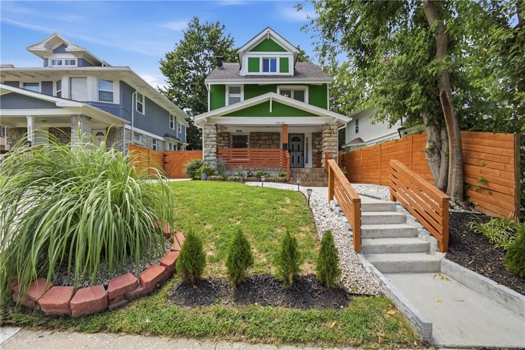 Property Photo:  3230 Bellefontaine Avenue  MO 64128 