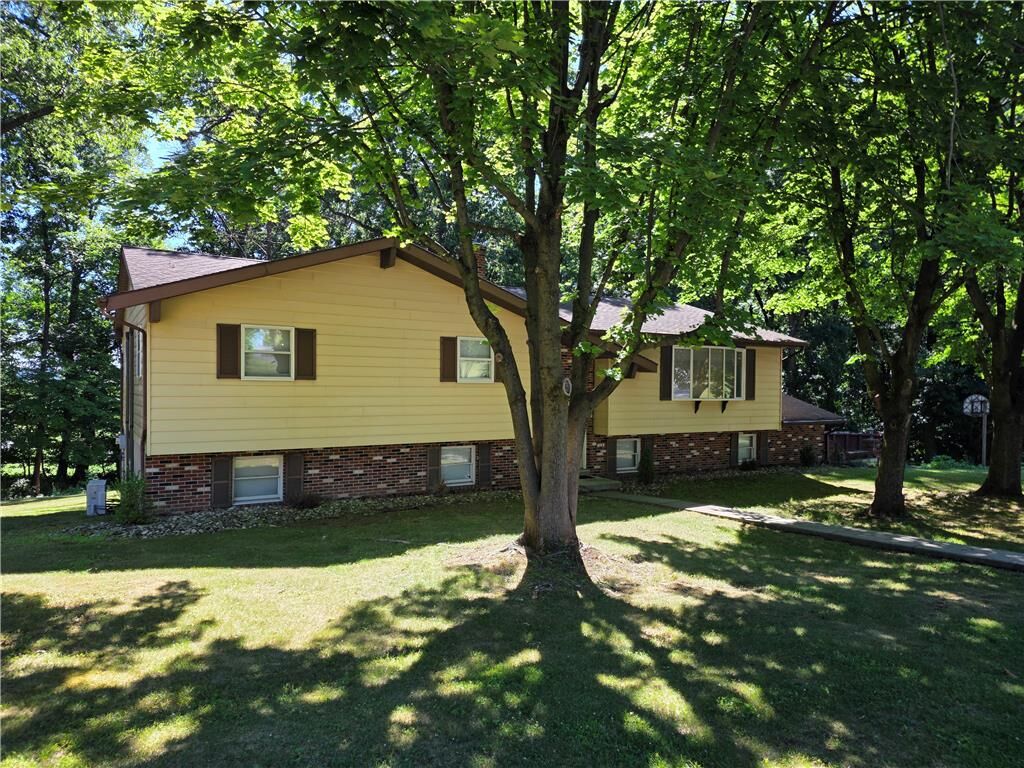 Property Photo:  528 Rosewood Drive  PA 18067 