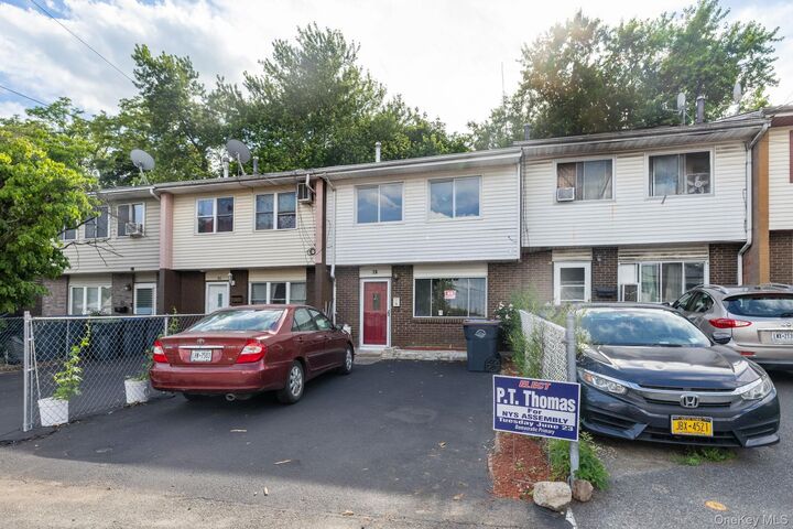 Property Photo:  78 Roosevelt Drive  NY 10993 