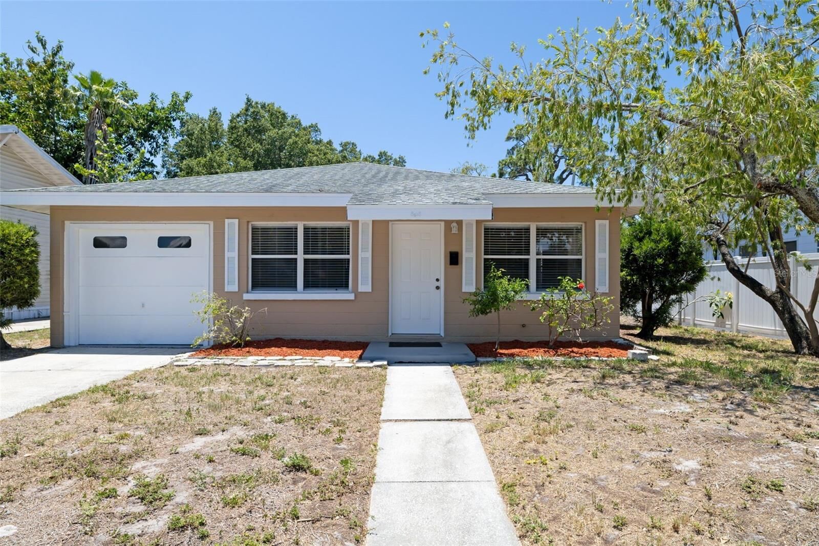 Property Photo: 808 26th Street W FL 34205