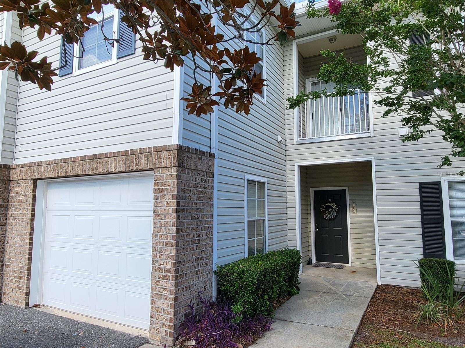 Property Photo:  4335 NW 48th Street 105  FL 32606 
