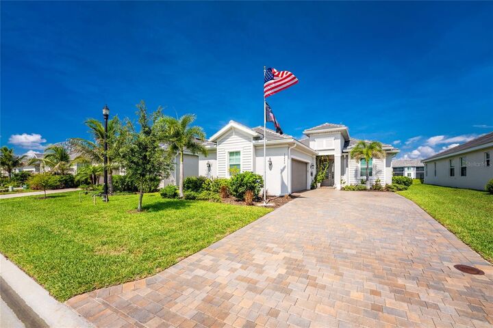 Property Photo: 14840 Redbud Lane FL 33955