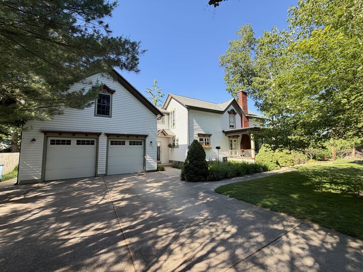 Property Photo: 34 S Spring Street MI 49406