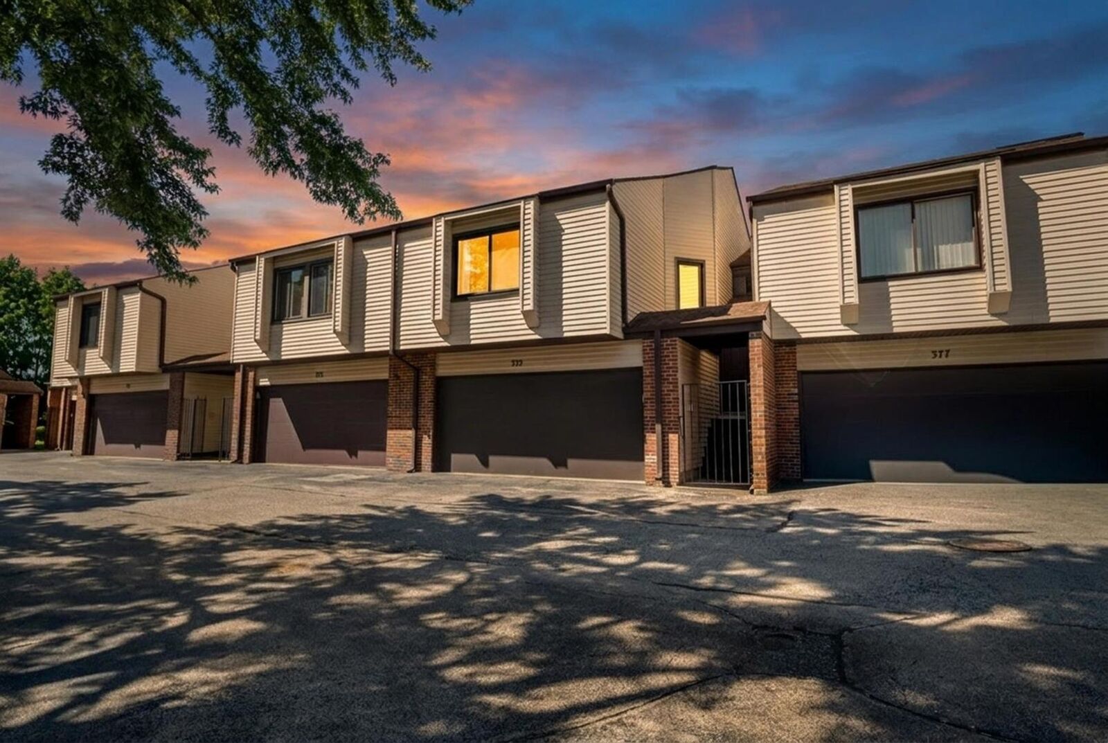 Property Photo: 375 Juniper Tree Court IL 60169