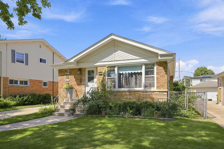 Property Photo: 10616 Essex Street IL 60154